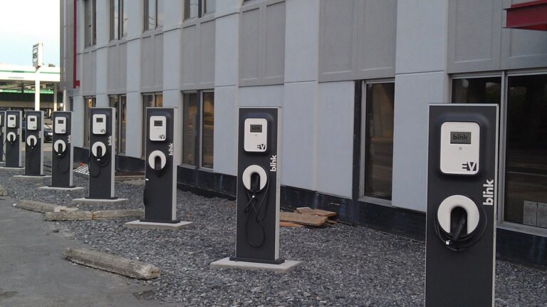 Climate A-list shows few techs and financials, plus an early national EV charge map