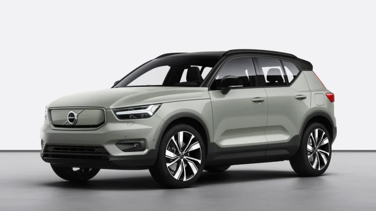 Volvo’s EV Dreams Falter as Sales Plummet and Chinese Competitors Loom