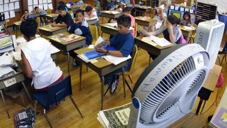 School Heat Crisis: Orlando, Palm Beach, And Newark