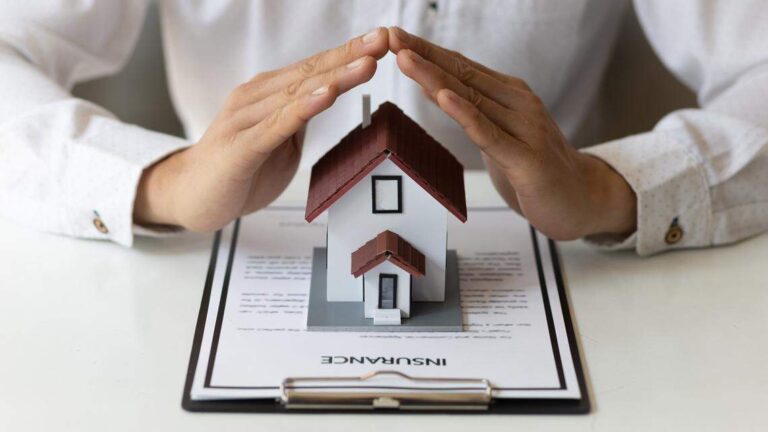 Miami Home Insurance Costs Triple US Figure